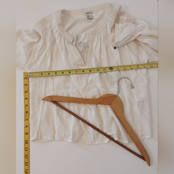 Forever 21 Tie-Neck Blouse Light and Flowy - Picture 7 of 8